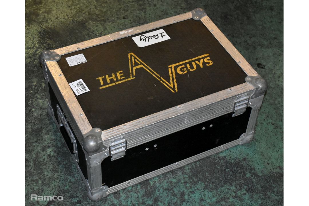 6x Chauvet DJ FreedomPar Quad-4IP battery uplighters in flight case - Image 12 of 13