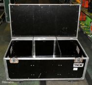 Thomann black wheeled flight case - Empty - W 1020 x D 520 x H 570mm
