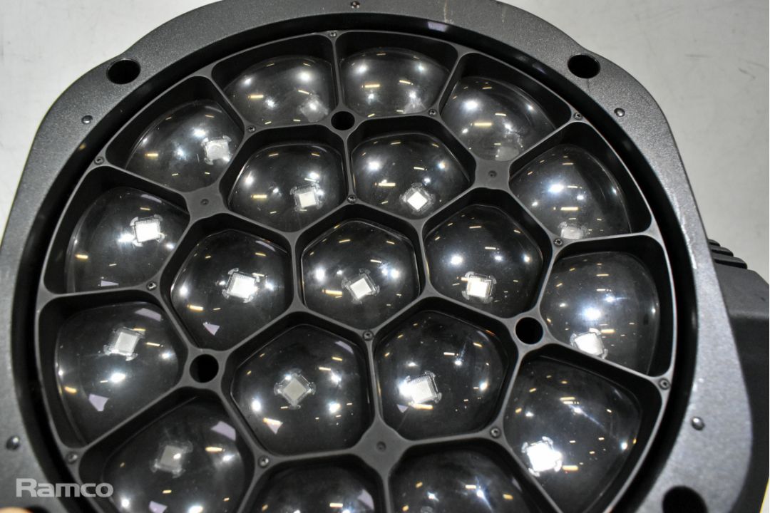 Clay Paky 3x Aleda B-EYE K10 C61419 moving LED wash light with wheeled flight case - Image 11 of 20