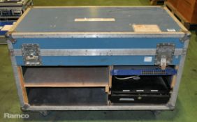Mobile large production flight case with HP 24