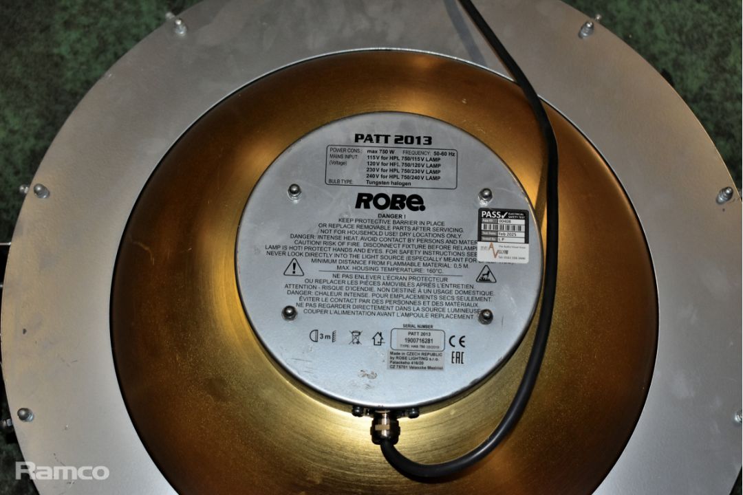 2x Robe Patt 2013 Eye Candy 750W effect lights in flight case - Image 4 of 8