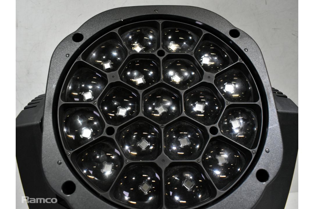 Clay Paky 3x Aleda B-EYE K10 C61419 moving LED wash light with wheeled flight case - Image 13 of 20