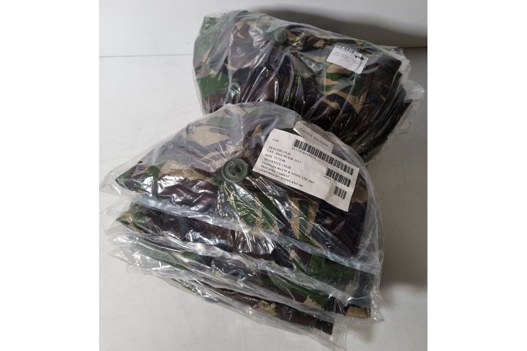 14x DPM woodland lightweight combat jackets, 35x DPM Woodland lightweight combat trousers - Image 14 of 28
