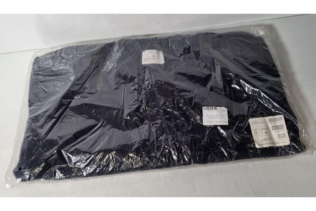 48x Items of clothing - see description for details - Image 25 of 41