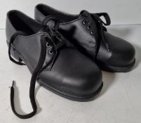 Conductive safety black shoes - size 4L