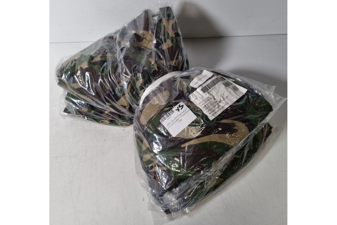 14x DPM woodland lightweight combat jackets, 35x DPM Woodland lightweight combat trousers - Image 7 of 28