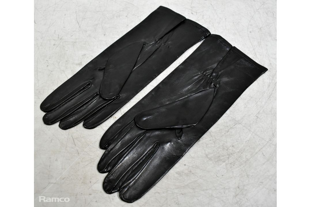 85x pairs of mixed gloves to include - leather, heavy duty, combat - Image 4 of 11