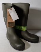 Bekina Steplite Easygrip green soft toe wellington boots - size 12