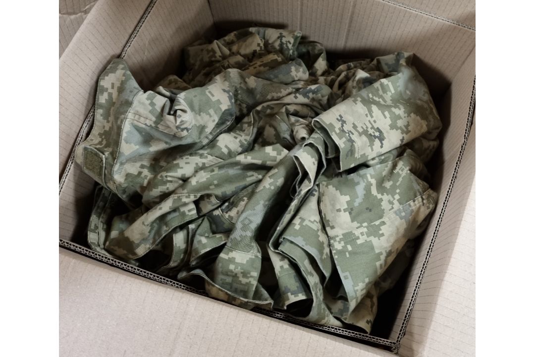 30x Digital camo combat jacket - mixed sizes - mixed grades - Image 1 of 5
