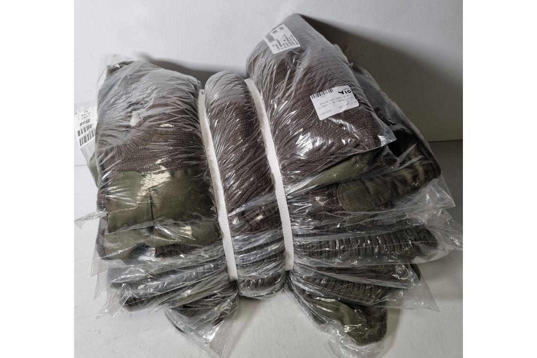 27x Items of clothing - see description for details - Image 18 of 20