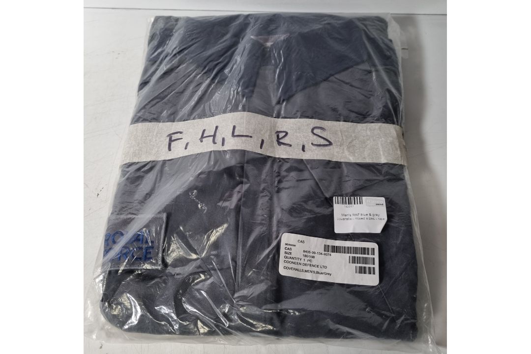 48x Items of clothing - see description for details - Image 38 of 41