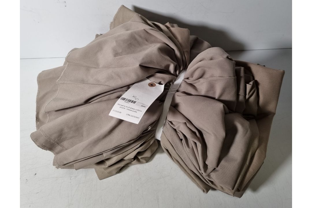 21x Items of clothing - see description for details - Image 32 of 36
