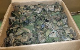 Various types of ex-military DPM accessories - 145 kg – may require repair / be incomplete