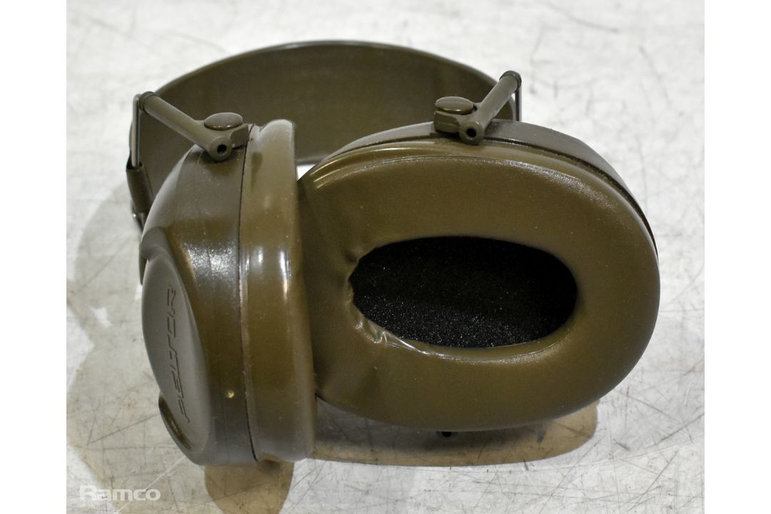 12x Peltor foldaway ear defenders - some boxes may be damaged - Image 3 of 5