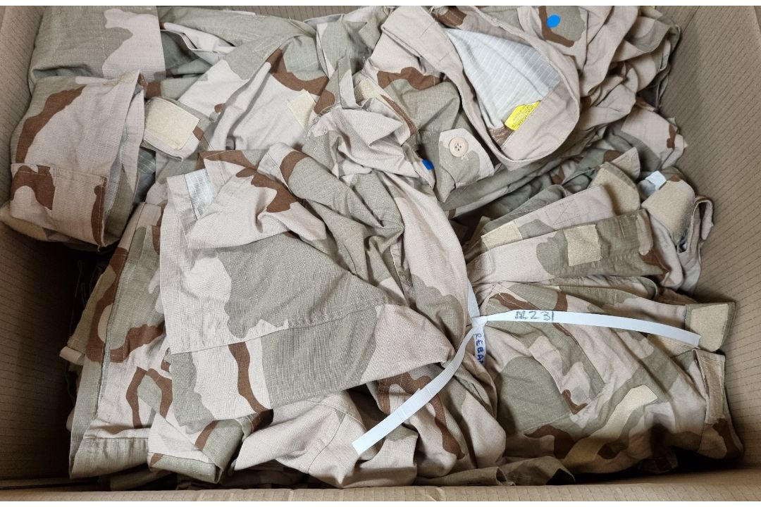 60x Desert 3 colour camo hot weather combat jacket - mixed sizes - Image 4 of 9