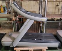 TechnoGym Run Now 700 treadmill - L 2180 x W 950 x H 1600mm