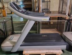 TechnoGym Run Now 700 treadmill - L 2180 x W 950 x H 1600mm