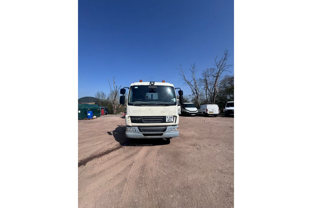DAF FA LF45.160 08 TIP E tipper truck - reg. YJ08 APU - current mileage 354414km - NO SPREADER INC - Image 6 of 22