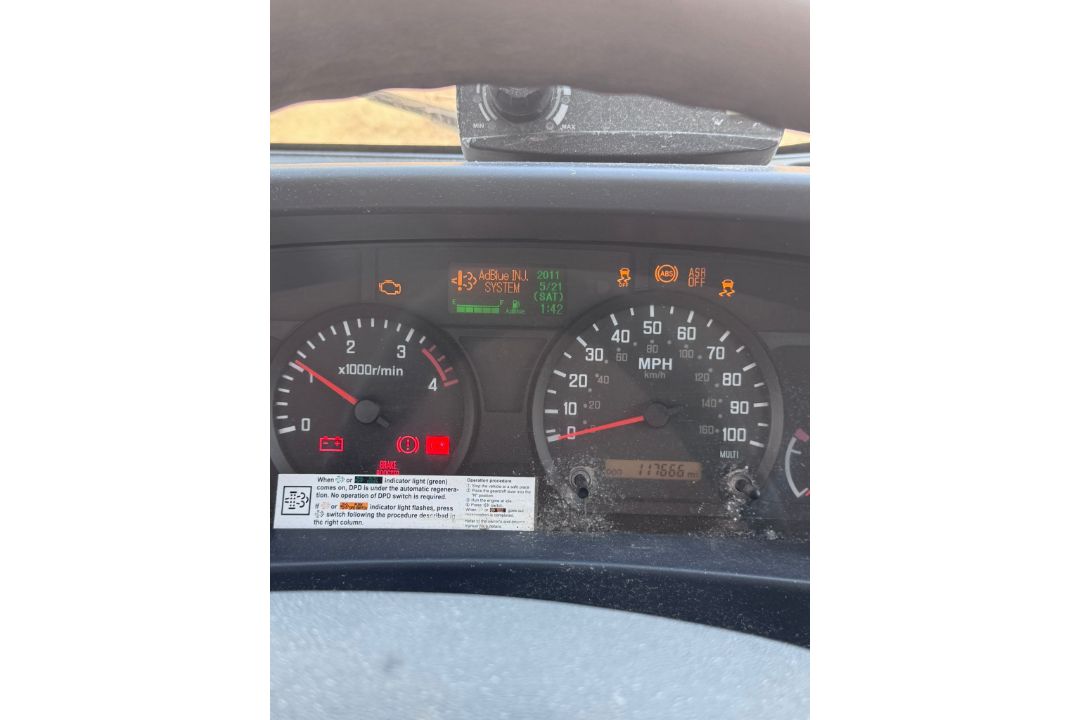 Isuzu Grafter N35.150 dropside lorry - registration KY17 DKD - 3 litre - current mileage 117666 mile - Image 5 of 15