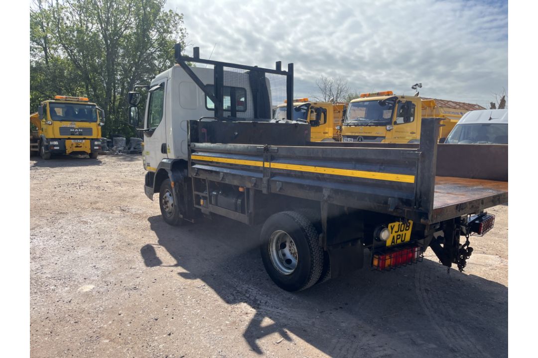 DAF FA LF45.160 08 TIP E tipper truck - reg. YJ08 APU - current mileage 354414km - NO SPREADER INC - Image 8 of 22