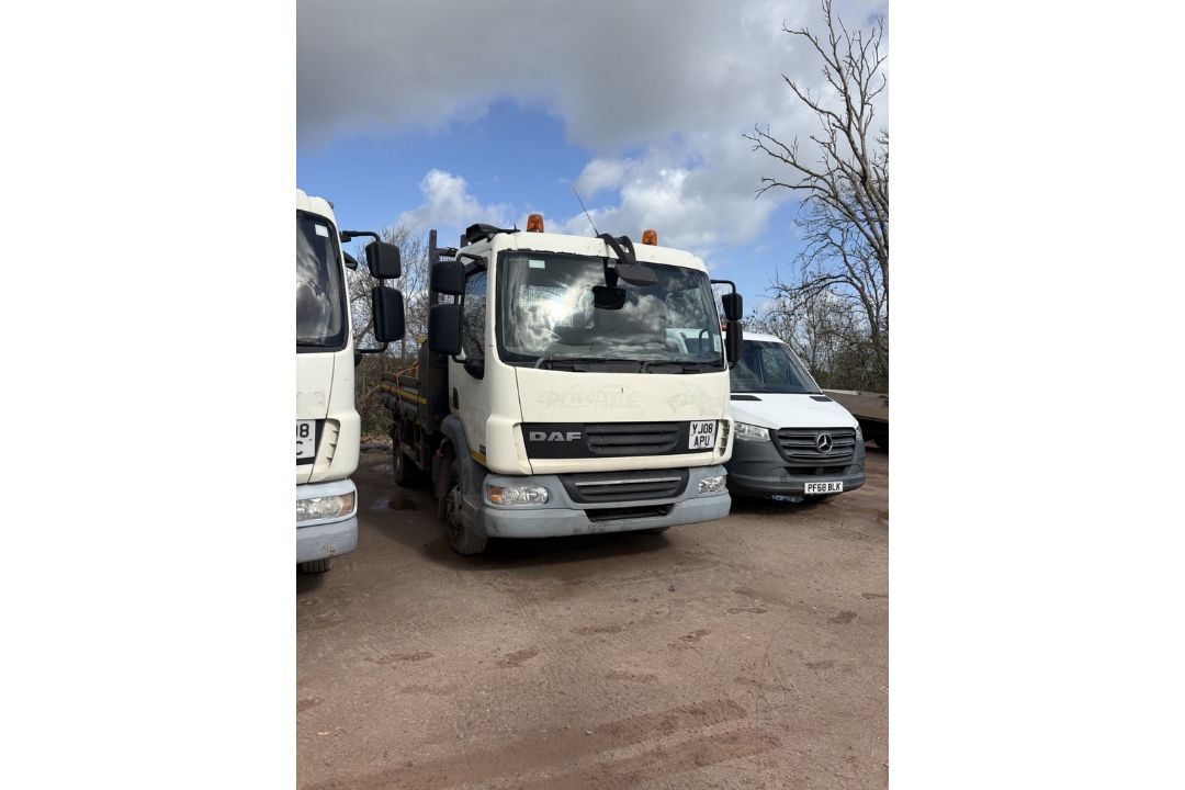 DAF FA LF45.160 08 TIP E tipper truck - reg. YJ08 APU - current mileage 354414km - NO SPREADER INC - Image 5 of 22