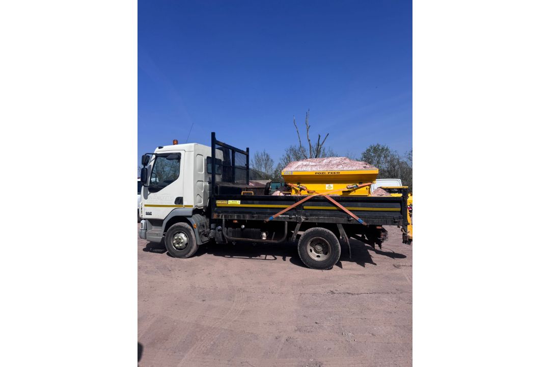 DAF FA LF45.160 08 TIP E tipper truck - reg. YJ08 AZC - current mileage 336435km - SPREADER NOT INC. - Image 5 of 23