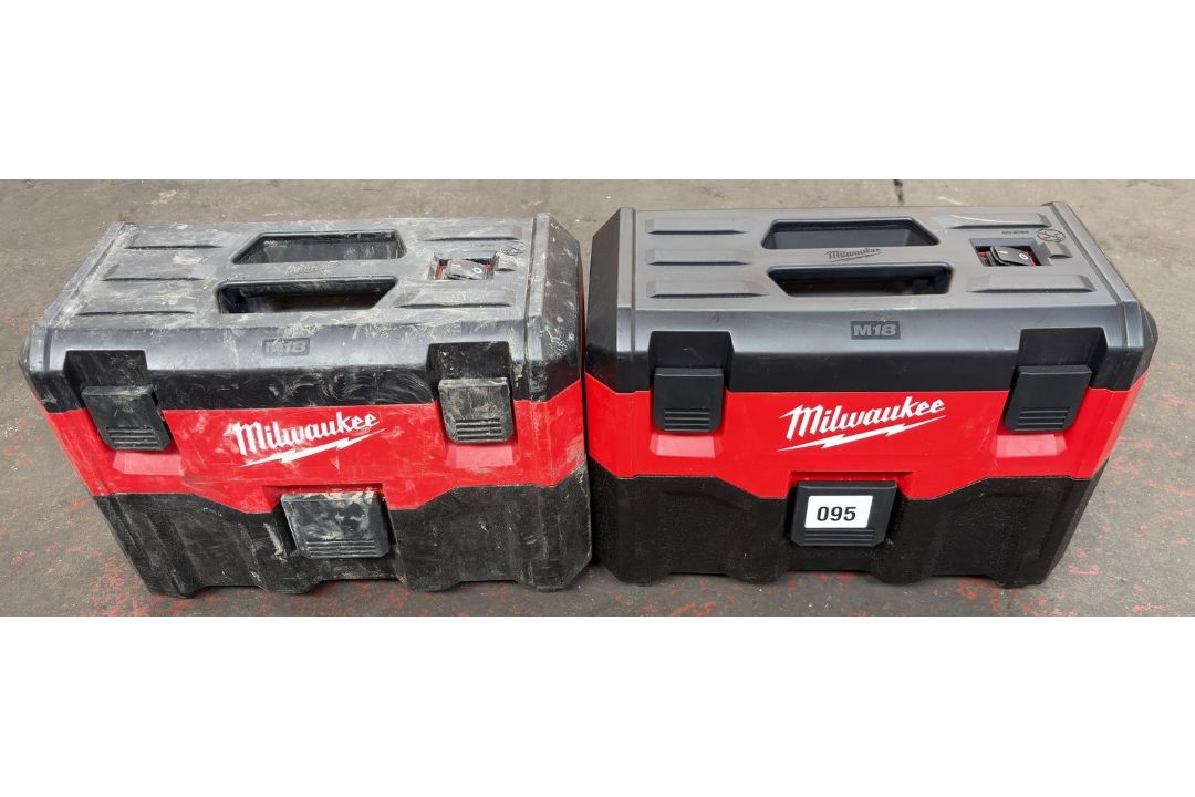 2X Milwaukee M18 VC-2 18v vacuum
