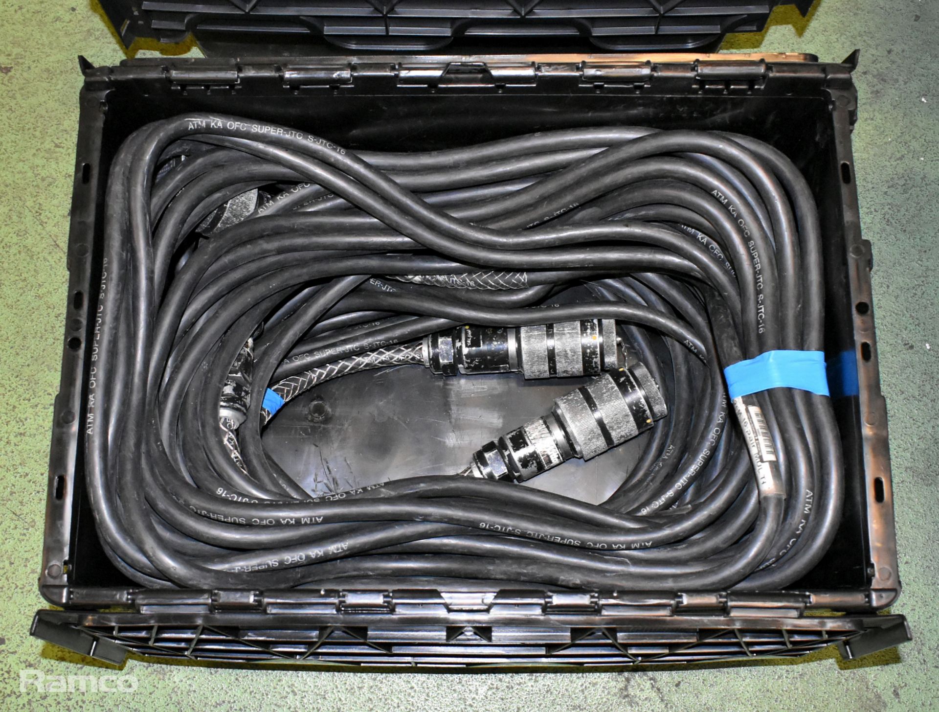 48 channel stage split box in flight case with 4x 16 channel stage boxes and multicore XLR cables - Image 4 of 14