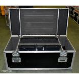 2x LG 32LM620T 32 inch 3D LED TVs in flight case - case dimensions: L 1230 x W 600 x H 550mm
