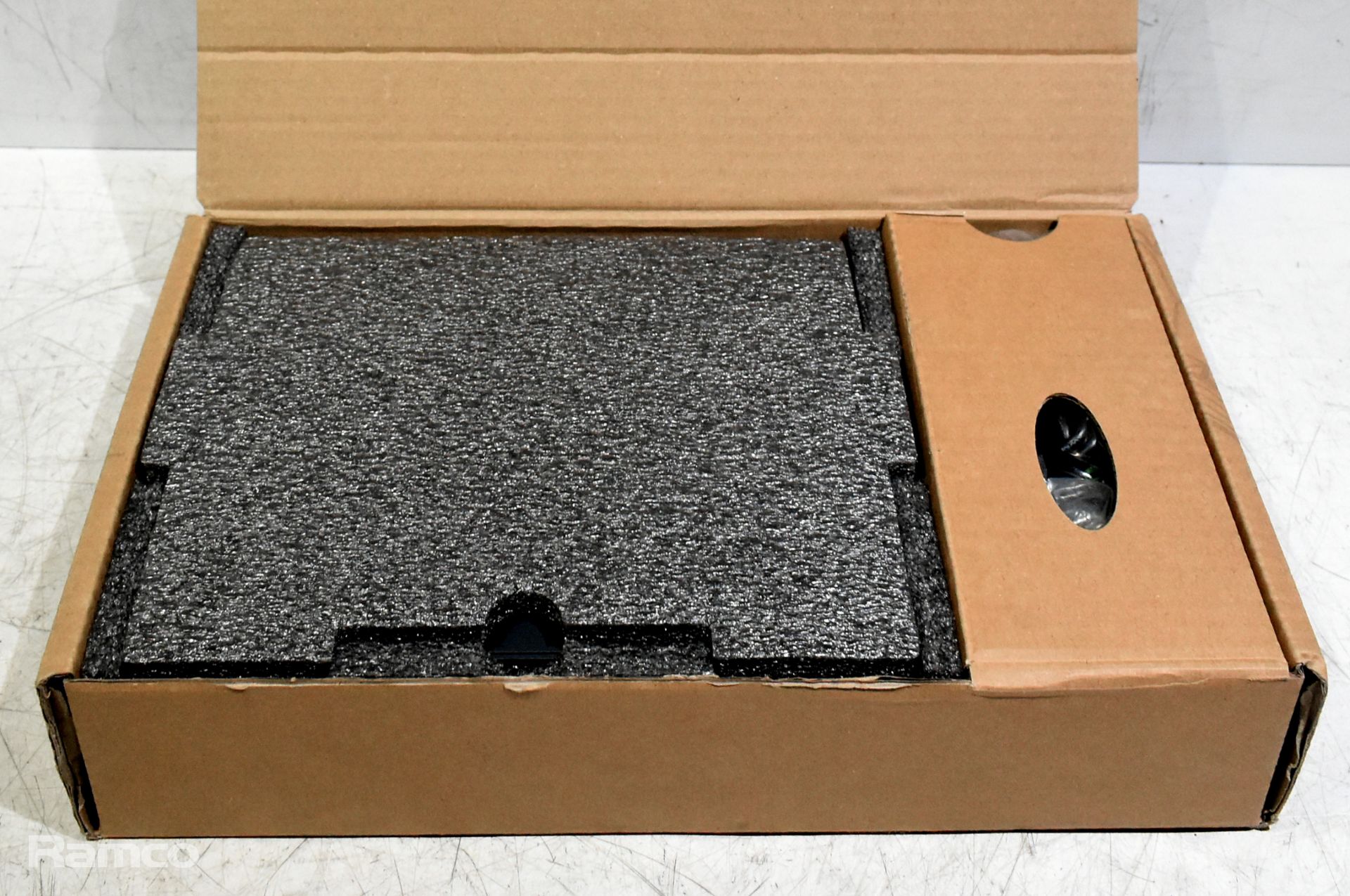 Kramer VA-102P5 power supply - 10x 5V DC outputs - Image 5 of 5