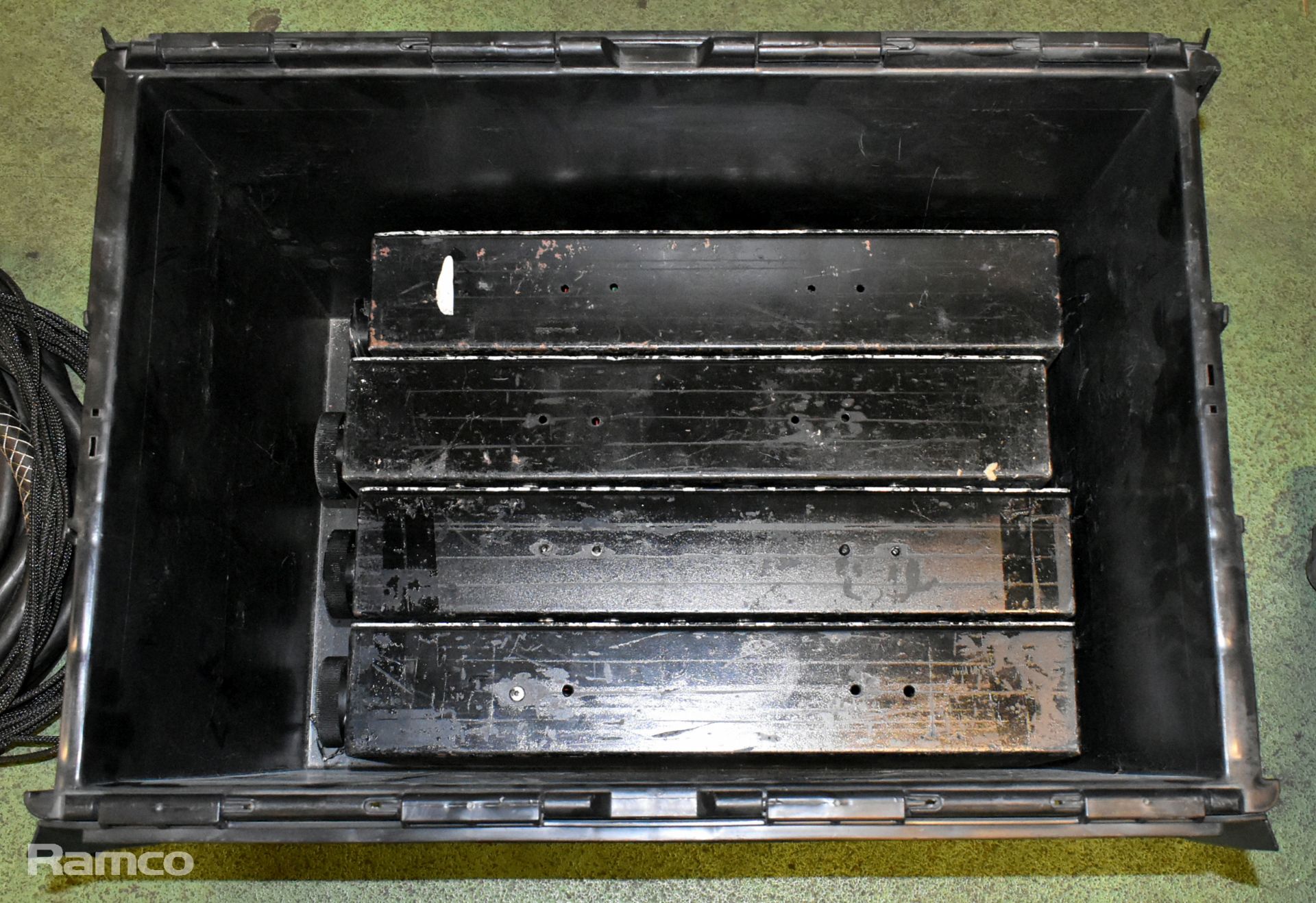 48 channel stage split box in flight case with 4x 16 channel stage boxes and multicore XLR cables - Image 8 of 14