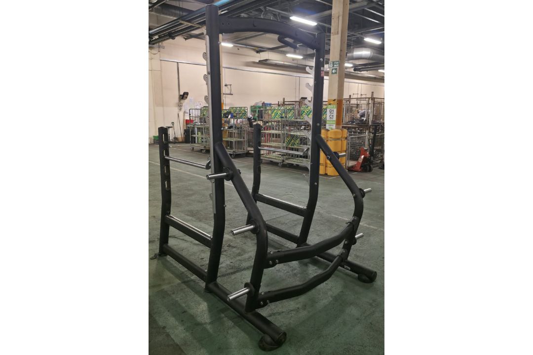 Matrix half rack/squat rack - W 1600 x D 1850 x H 2230mm - Image 3 of 10