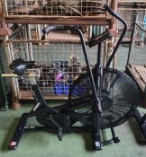 Assault Fitness AirBike Classic exercise bike - L 1320 x W 610 x H 1260mm