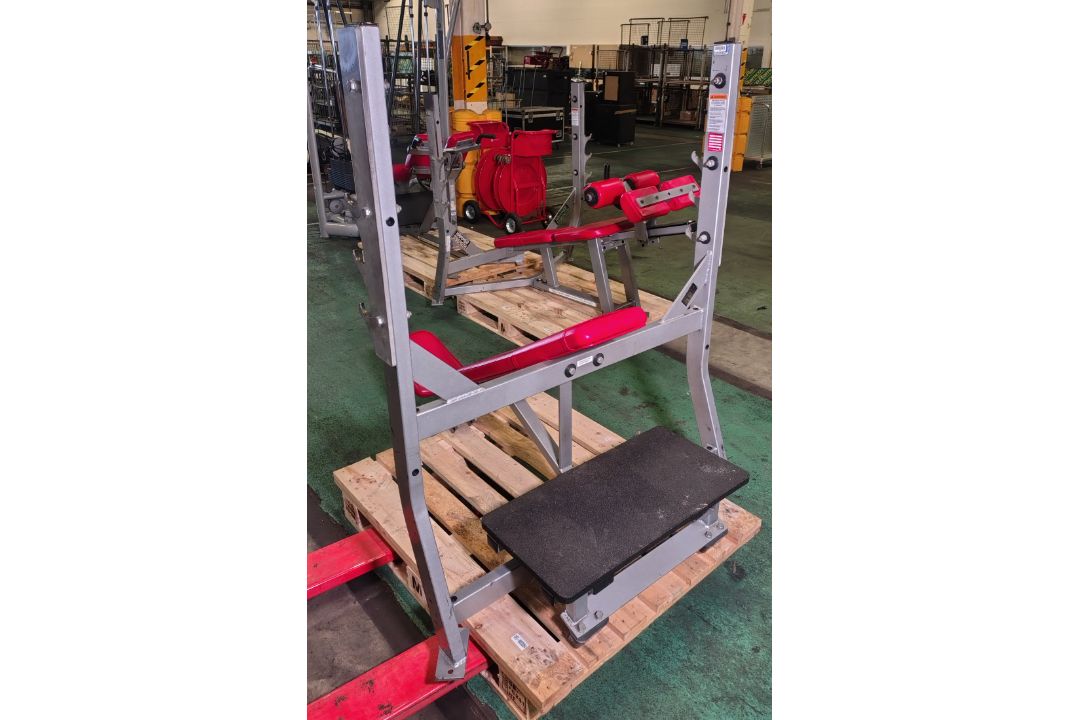 Hammer Strength olympic incline weights bench - W 1250 x D 1470 x H 1500mm - Image 8 of 8