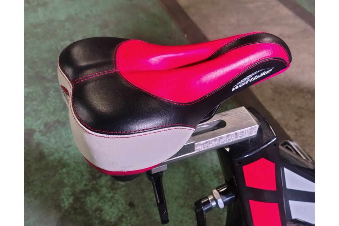 Wattbike FreeRide indoor exercise bike - L 1400 x W 610 x H 1180mm - Image 2 of 7