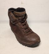 200x British Military unpaired and odd boots - as spares - see pictures for examples
