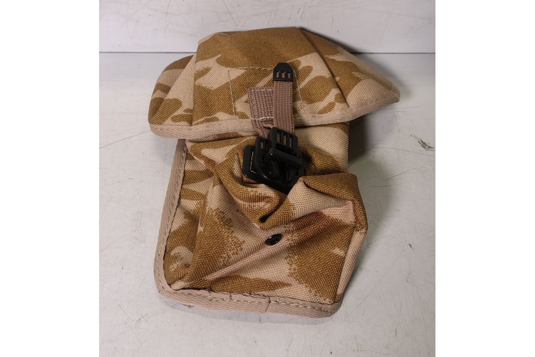 Various types of ex-military desert accessories - 156kg – may require repair / be incomplete - Image 10 of 17