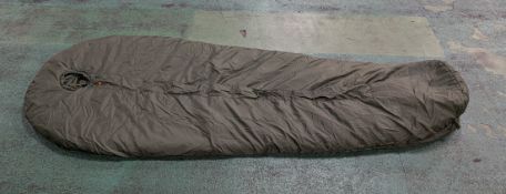 30x Medium weight sleeping bags - various types - may include arctic