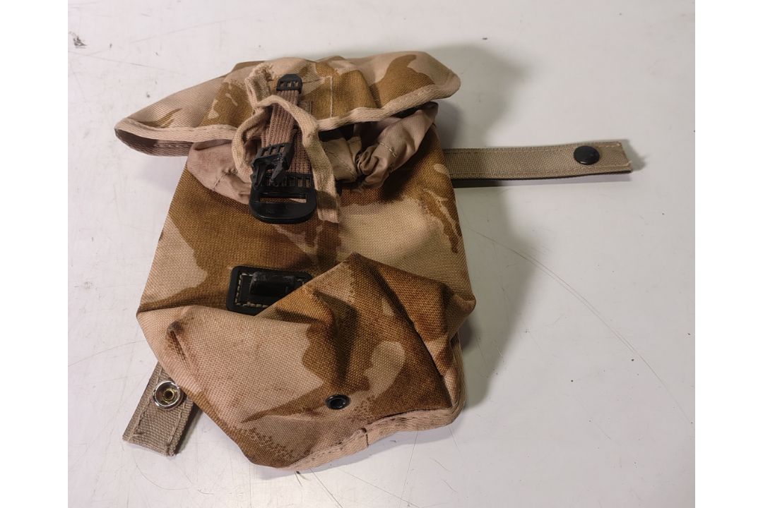 Various types of ex-military desert accessories - 156kg – may require repair / be incomplete - Image 8 of 17