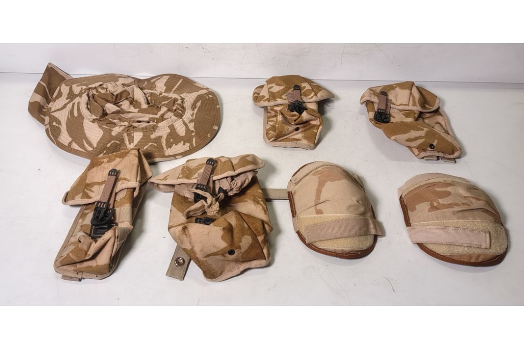Various types of ex-military desert accessories - 156kg – may require repair / be incomplete - Image 1 of 17