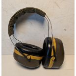 70x 3M Peltor ear defenders - mixed types