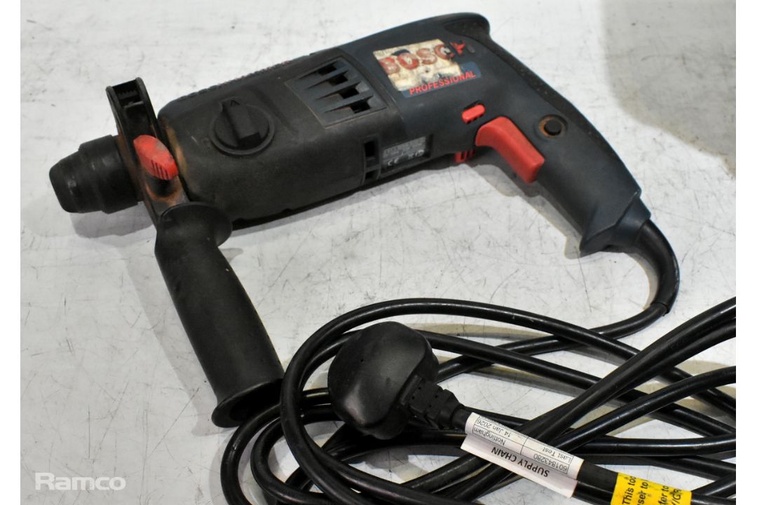 6x electric corded drills with 3x cases - 5x Bosch and 1x Makita - see description - Image 2 of 31