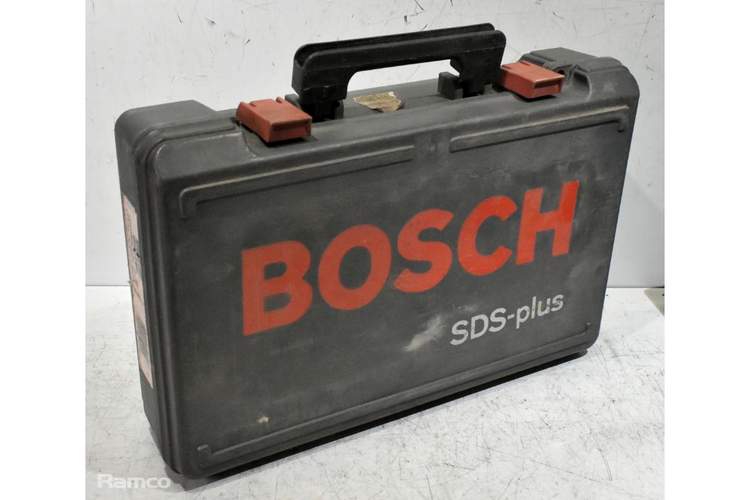 6x electric corded drills with 3x cases - 5x Bosch and 1x Makita - see description - Image 26 of 31