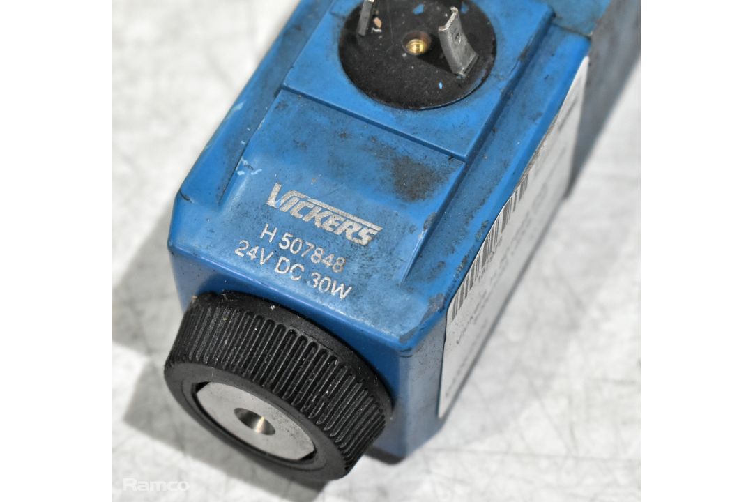 Convel din rail mounted power supply, Huade directional control solenoid valve & more - see desc. - Image 9 of 11