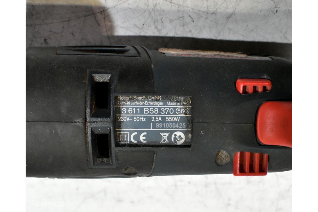 6x electric corded drills with 3x cases - 5x Bosch and 1x Makita - see description - Image 5 of 31