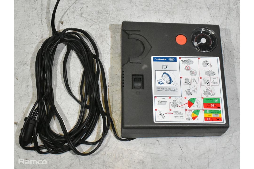 Workshop tools and accessories - metal detectors, small bits storage, tyre pumps, mixed hand tools - Image 8 of 8