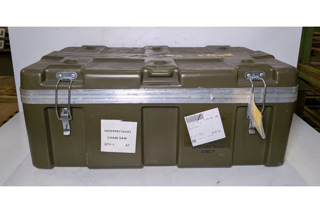 Makita DCS5000 Professional 50cc petrol chainsaw in carry case - BARE UNIT ONLY - Image 12 of 12