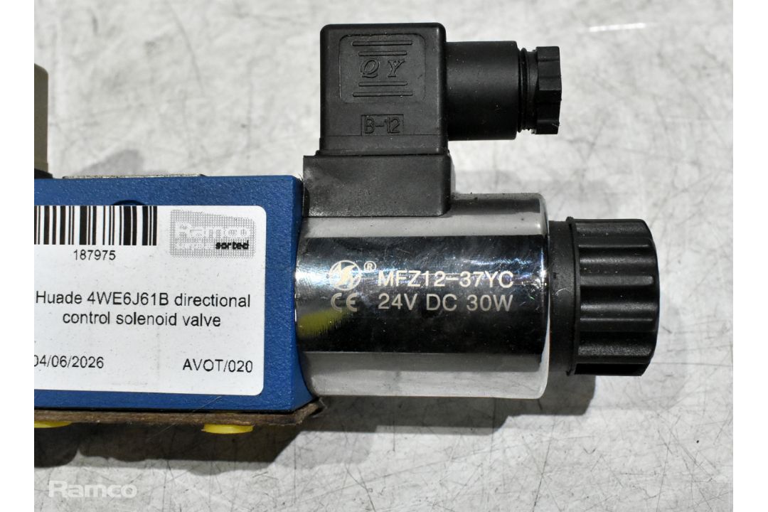 Convel din rail mounted power supply, Huade directional control solenoid valve & more - see desc. - Image 5 of 11