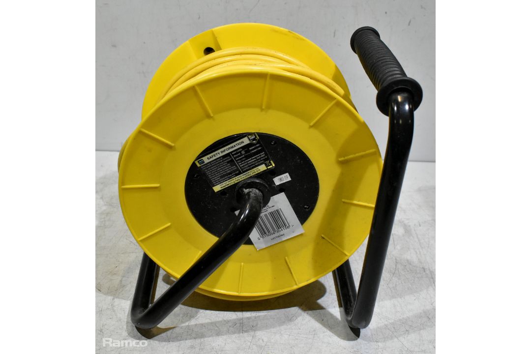 2x 110V 25m extension cable reels - Image 4 of 4
