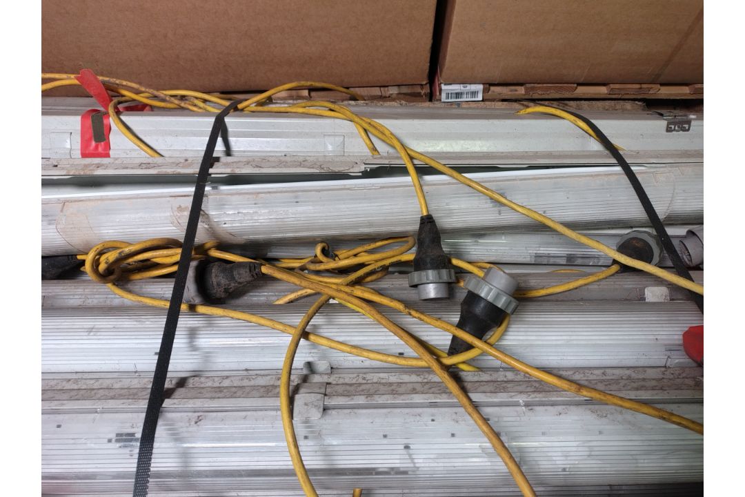 Approx 20x 110V industrial light fittings - Image 5 of 5